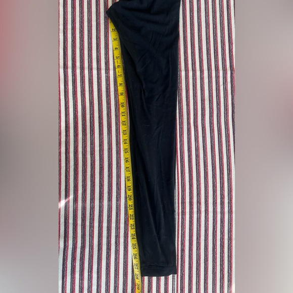 Lululemon Black Align Leggings Size 6 - Picture 2 of 5